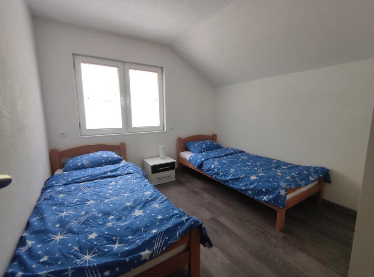 Apartman Amina-Ahmad Vinac-Яйце Екстериор снимка